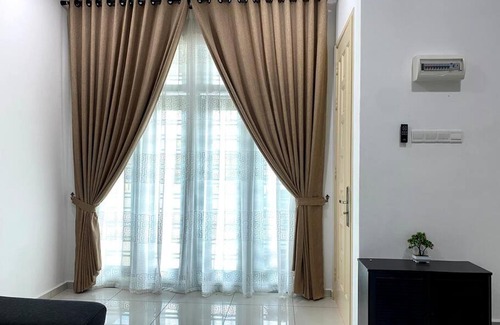 Kampung Gong Badak Maison | SaraHome - UMT, UniSZA, Beach