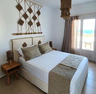 Milos Maison | Sarakiniko Rooms