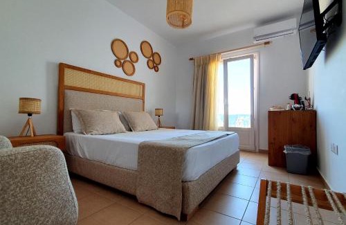 Milos Maison | Sarakiniko Rooms
