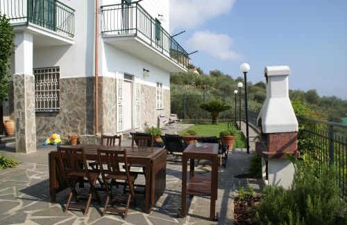 Lavagna Maison | Sarina House Ocean View
