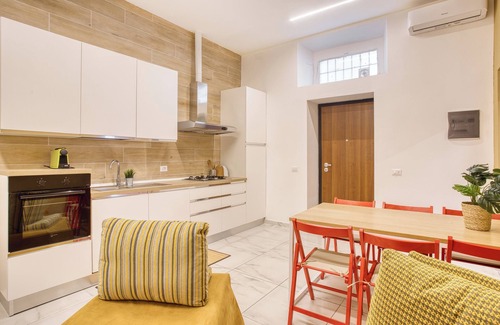 Chinatown Appartement | Sarpi56; New 2 BD apartment in Sempione district