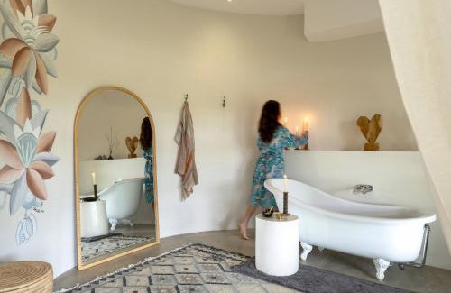 Ehlanzeni Cabine | Sashwa River of Stars Plant-Based Wellness Safari Lodge