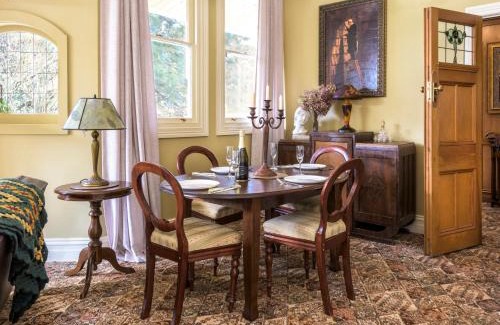 Sassafras Maison | Sassafras village stay - historic home sleeps 4