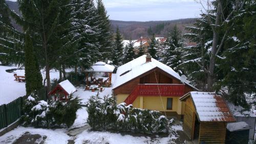 Paradsasvar Maison | Sasvár Vendégház