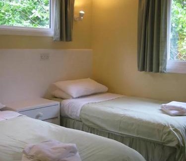 Scaniport Chalet De Ski | Satchwell Chalet on Reelig Estate - Dog Friendly