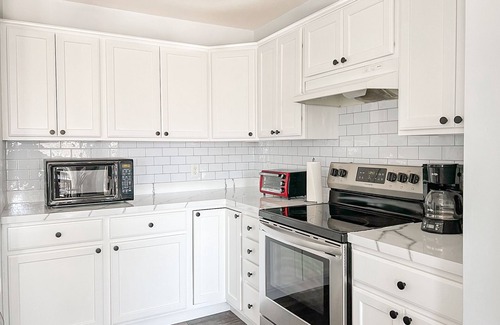 Saugerties Maison | Saugerties Retreat 1 min walking from HITS, 7 BRs