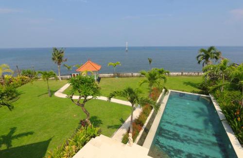 Pemaron Villa | Saujana, Beachvilla with 3 bedrooms