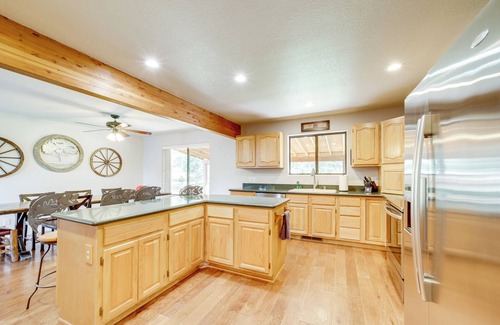Star Valley Cabine | Sauna, Deck & Fire Pit: 'Rocking Horse Ranch'