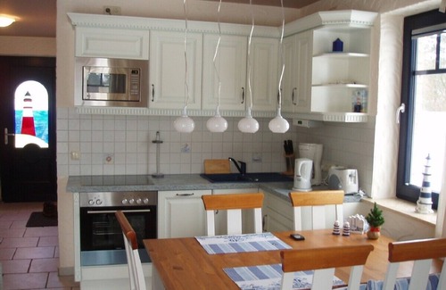 Fuhlendorf Maison | Sauna, cheminée, SKY TV, bain à remous, WiFi, vue sur le lac, près de la mer Baltique, LAST MINUTE