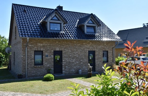 Fuhlendorf Maison | Sauna, cheminée, SKY TV, bain à remous, WiFi, vue sur le lac, près de la mer Baltique, LAST MINUTE