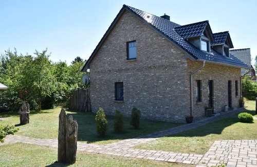 Fuhlendorf Maison | Sauna, cheminée, SKY TV, bain à remous, WiFi, vue sur le lac, près de la mer Baltique, LAST MINUTE