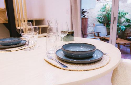 Romans-sur-Isere Appartement | Sauna - Massage - Double Shower - Luxe in Romans