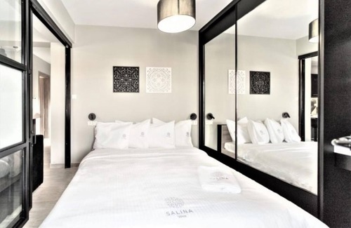 Volos City Centre Appartement | Sauna Suite- Mountain view
