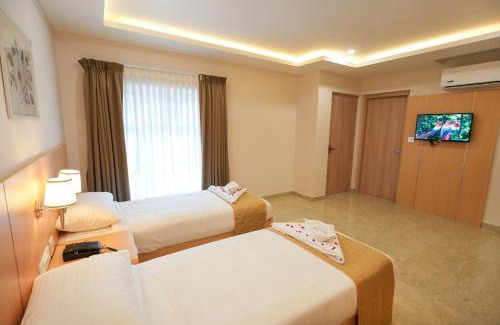 Irinjalakuda Hôtel | Sauparnika Regency