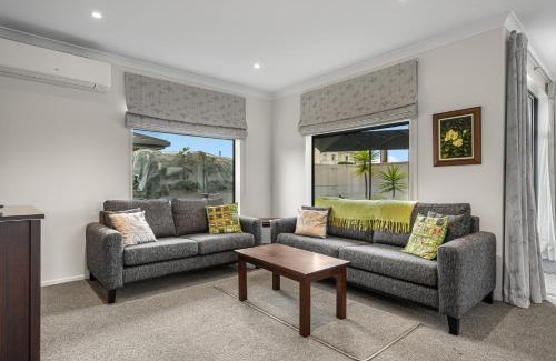 Blenheim Maison | Sauvignon Place - Blenheim Holiday Home