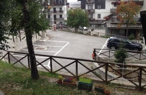 Sauze d'Oulx Appartement | SAUZE COMFORTABLE CLOTES TRACK, CENTRAL WITH PARKING
