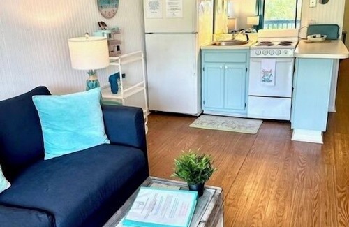 Tybee Island Copropriété | Savannah Beach and Racquet Club condo with pool access