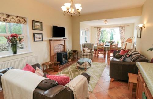 Potter Brompton Maison | Sawdon Heights