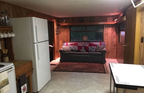 Cocolamus Cottage | Sawmill Lane Cottage: Family friendly spot in the woods at the base of Shade Mt
