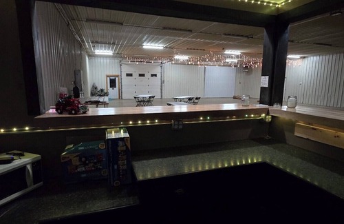 Sodus Maison | Sawyers Barn dominium w/ Hot tub