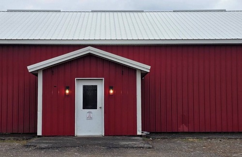 Sodus Maison | Sawyers Barn dominium w/ Hot tub