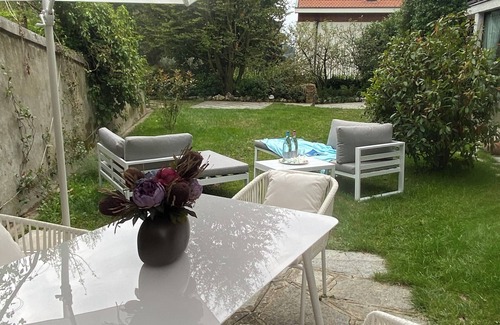 Pecetto Torinese Appartement | Scacco Matto, apartment with swimming pool, Torino