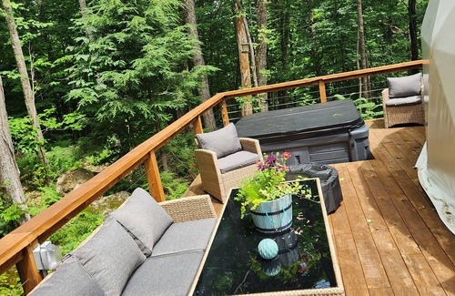 Brownsburg-Chatham Chalet De Ski | Dôme le Scandinave avec grosse salle d'arcade-spa privé-sauna