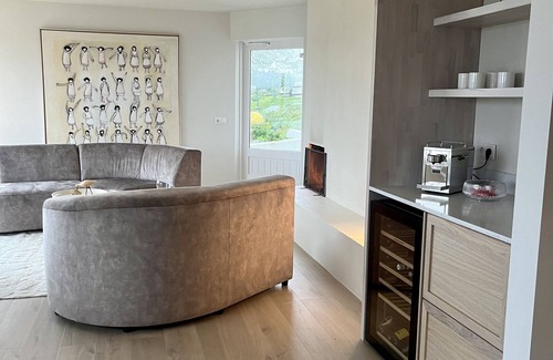 Garðabær Maison | Scandinavian family home - newly renovated 10 minute drive to downtown Reykjavik