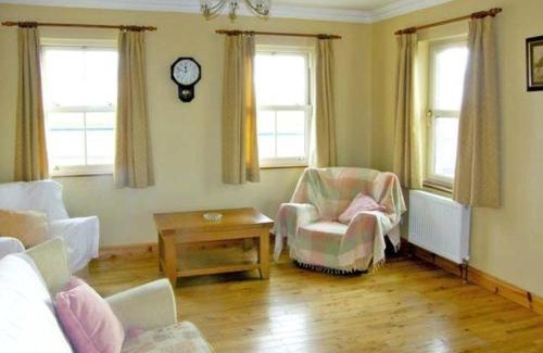 Labasheeda Maison | Scenic Estuary Way 3-Bed Home in Labasheeda