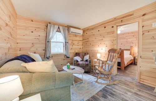 Oscoda Maison | Scenic Evans Hideaway Steps to Lake Huron!