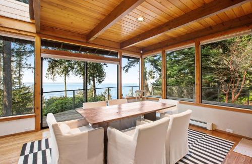 Freeland Maison | Scenic Getaway