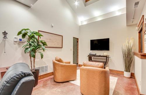 Easley Maison | Scenic Getaway with Fire Pit and Grill in Columbia!