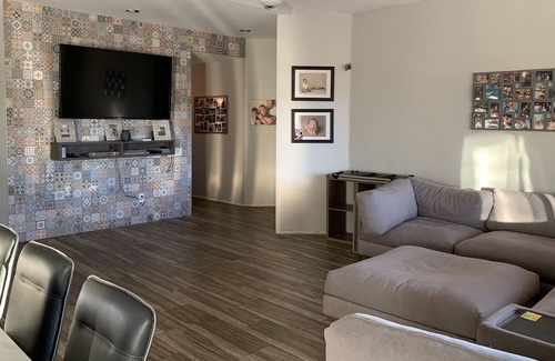 Rancho del Lago Maison | Scenic Golf Course Home Minutes from Wild Horses and Mountain Trails