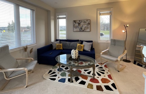 Stoney Creek Maison | Scenic House , Hosted by Salman in Hamilton