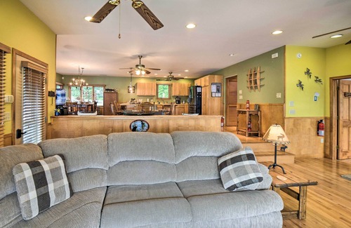 Waterboro Maison | Scenic Little Ossipee Lake Retreat w/ Grill!