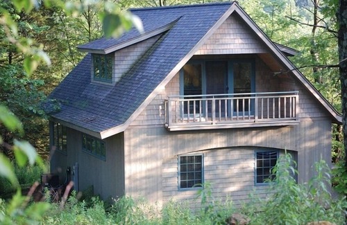 Fennimore Cabine | Scenic Cabin Luxe, calme Woods, Blue Ribbon Trout flux
