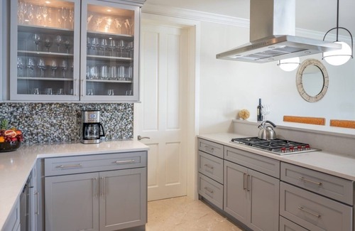 Scrub Island Appartement | Scenic Ocean Haven Beside Marina, Calm Harbor and Island Dock Walks