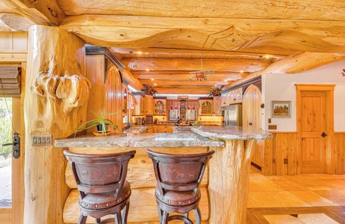 Payson Cabine | Scenic Payson Cabin w/ Wraparound Patio