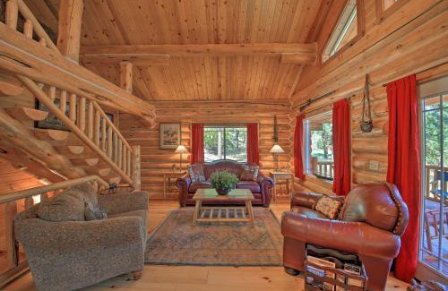 Thompson Falls Maison | Scenic Riverfront Retreat with Hot Tub and Kayaks!