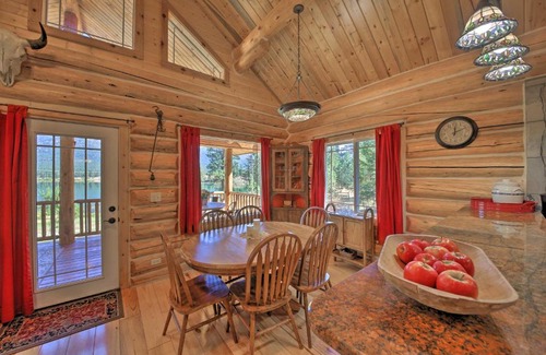 Thompson Falls Maison | Scenic Riverfront Retreat with Hot Tub and Kayaks!
