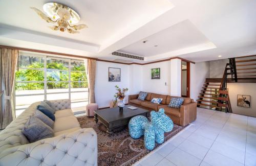 Kata Villa | Scenic Seaview Villa Sea Dream for 9, Tennis Court, 5min walk to Kata Noi Beach