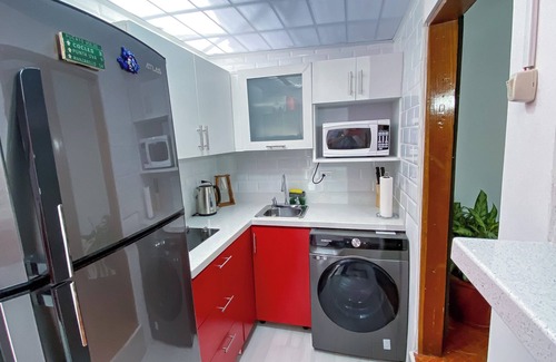 Pavas Appartement | Scenic Studio Retreat: Haven for Digital Nomads