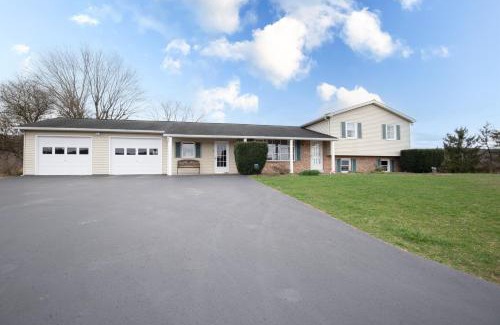 Millerstown Maison | Scenic View Lodging
