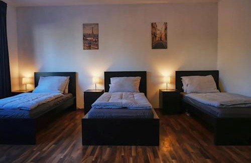 Celle Appartement | Schöne 4-Bettzimmer Wohnung in Celle