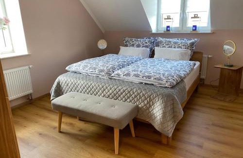 Borna Appartement | Schöne drei Raumwohnung. Hell,stilvoll, gemütlich.