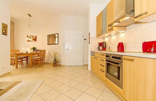 Ostseebad Kuhlungsborn Appartement | Schöne Ferienwohnung an der Ostsee mit Terrasse, Saunabereich und Pool im Haus!