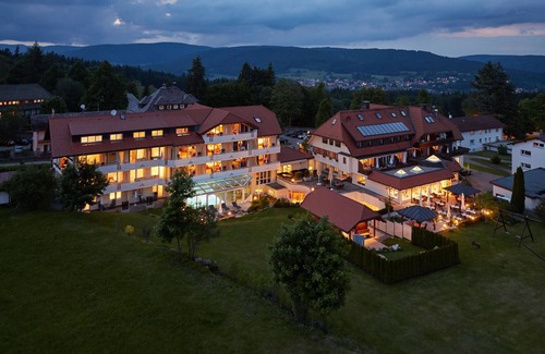 Hoechenschwand Appartement | Schöne Ferienwohnung in Unserem 4 Sterne Hotel