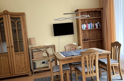 Muritz Appartement | Schöne Ferienwohnung mit Sonnenbalkon am Müritzufer