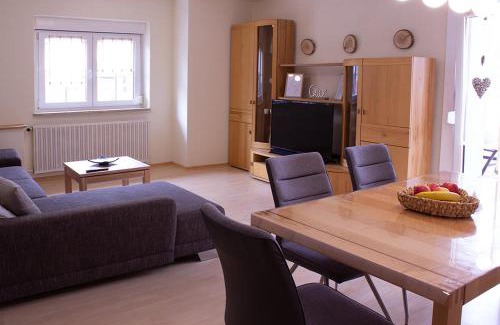 Schmidmuhlen Appartement | Schöne Ferienwohnung mit großer Terrasse.