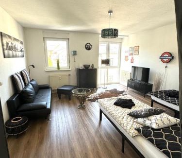 Marienthal Ost Appartement | Schöne Wohnung mit 2 Einzelbetten - WLAN - Netflix - 5min zum Bahnhof